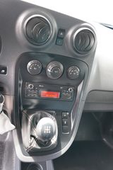 Κλούβα Mercedes-Benz 2018 109-thumb-16