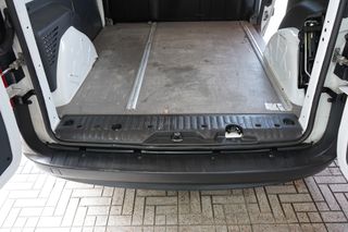 Κλούβα Mercedes-Benz 2018 109-thumb-33