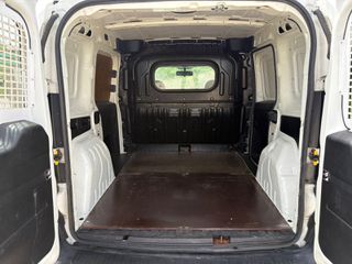 Opel Combo 2013-thumb-6