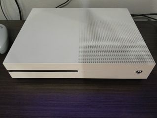 Microsoft Xbox one s 1t-thumb-1