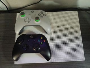 Microsoft Xbox one s 1t-thumb-2