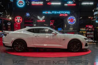 Chevrolet Camaro 2019 ZL1 Full!-thumb-5