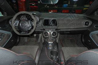 Chevrolet Camaro 2019 ZL1 Full!-thumb-37