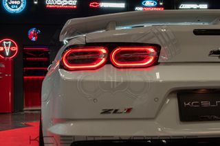 Chevrolet Camaro 2019 ZL1 Full!-thumb-14