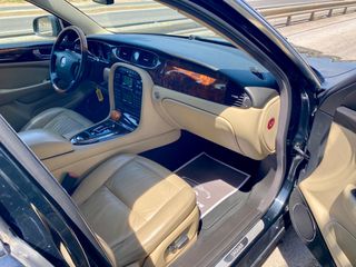 Jaguar XJ8 2008 3.5 R-EXECUTIVE-thumb-13