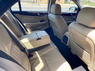 Jaguar XJ8 2008 3.5 R-EXECUTIVE-thumb-17