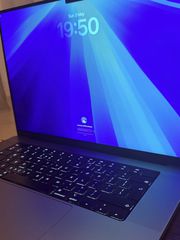 MACBOOK PRO 16' M2 PRO 16GB RAM 512 SSD