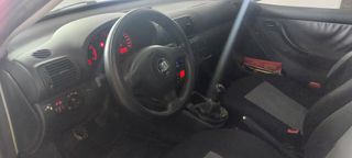 Seat Leon 2004 Senso clima 1.6, 16V-thumb-4