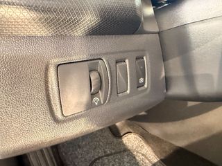 Renault Clio 2016 PANORAMA-thumb-32
