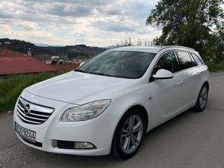 Opel Insignia 2010 SPORTS TOURER 1.6 TURBO 180HP SPORT & LANDIRENZO GAS