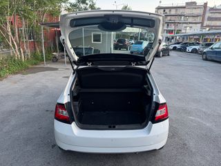 Skoda Fabia 2020-thumb-7