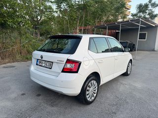 Skoda Fabia 2020-thumb-8