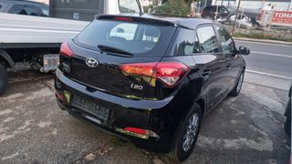 Hyundai i 20 2015-thumb-3
