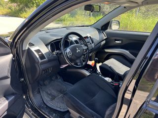 Mitsubishi Outlander 2010-thumb-4