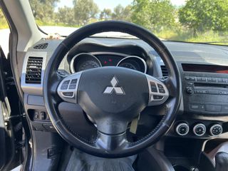 Mitsubishi Outlander 2010-thumb-6