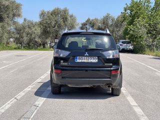 Mitsubishi Outlander 2010-thumb-12