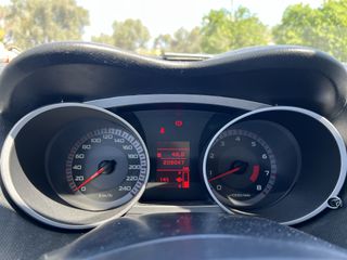 Mitsubishi Outlander 2010-thumb-7