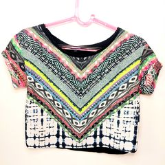 Πολύχρωμο Tribal Crop Top με έντονα patterns  – S-thumb-1