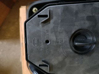 SAAB 9000 1985-1998 φανάρι πισω δεξί καινούριο HELLA.-thumb-2