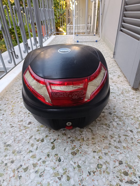 Μπαγκαζιερα givi