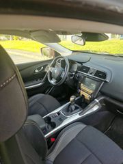 Renault Kadjar 2017 R-Link-thumb-30