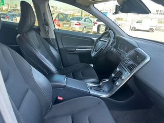 Volvo XC 60 2017 D4 190hp  Facelift Ελληνικής αντιπρ. Full service-thumb-9