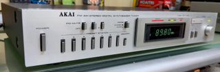 AKAI AT-V04 TUNER-thumb-1
