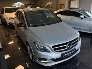 Mercedes-Benz B 200 2012 NGT-thumb-15