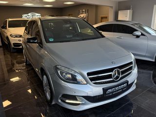 Mercedes-Benz B 200 2012 NGT-thumb-16