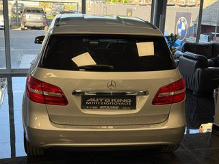 Mercedes-Benz B 200 2012 NGT-thumb-20