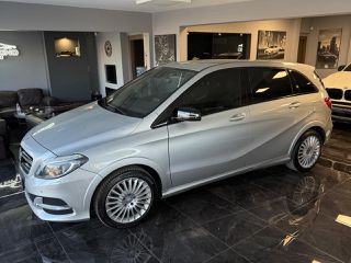 Mercedes-Benz B 200 2012 NGT-thumb-26