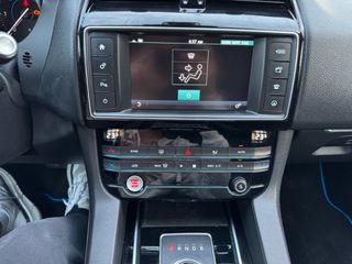 Jaguar F-Pace 2018 R DYNAMIC 25d AWD•4x4•250Hp ΑΛΟΓΑ!!!-thumb-36