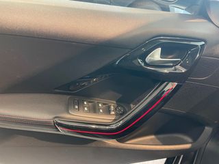 Peugeot 2008 2016 PANORAMA - GT Line-thumb-12