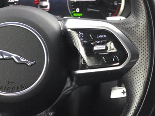 Jaguar E-Pace 2021 P300e AWD R-DYNAMIC S PLUG-IN HEV-thumb-36