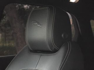 Jaguar E-Pace 2021 P300e AWD R-DYNAMIC S PLUG-IN HEV-thumb-16