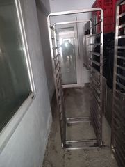 Καρότσι για λαμαρίνες