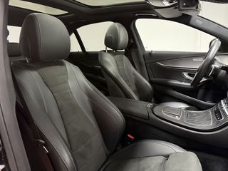 Mercedes-Benz E 220 2023 PANORAMA AMG NIGHT EDITION-thumb-79