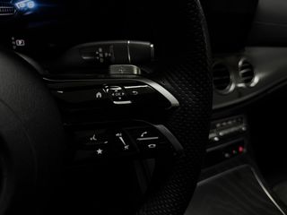 Mercedes-Benz E 220 2023 PANORAMA AMG NIGHT EDITION-thumb-87