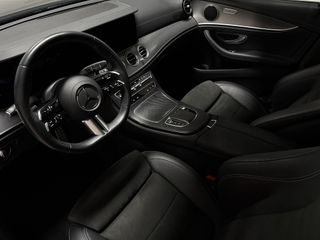 Mercedes-Benz E 220 2023 PANORAMA AMG NIGHT EDITION-thumb-41