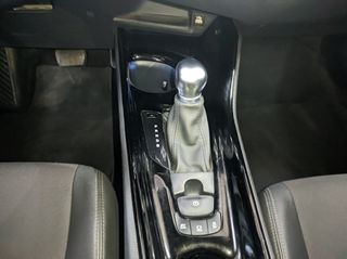 Toyota C-HR 2022-thumb-18