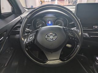 Toyota C-HR 2022-thumb-17