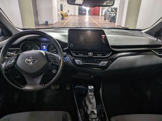 Toyota C-HR 2022-thumb-16