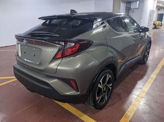 Toyota C-HR 2022-thumb-7