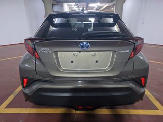 Toyota C-HR 2022-thumb-6