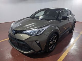Toyota C-HR 2022-thumb-2