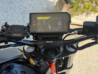 KTM 390 Duke 2022-thumb-4