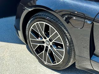 Porsche Taycan 2022 Sport Turismo-thumb-8
