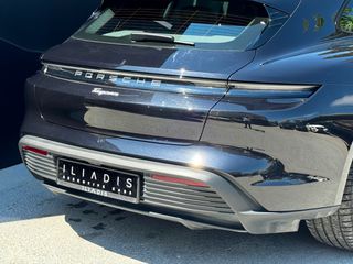 Porsche Taycan 2022 Sport Turismo-thumb-15