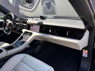Porsche Taycan 2022 Sport Turismo-thumb-20