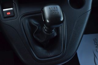 Κλούβα Toyota 2022 L1 1.5D 102HP LIVE 3/ΘΕΣΙΟ 800KG ΕΛΛΗΝΙΚΟ-thumb-16